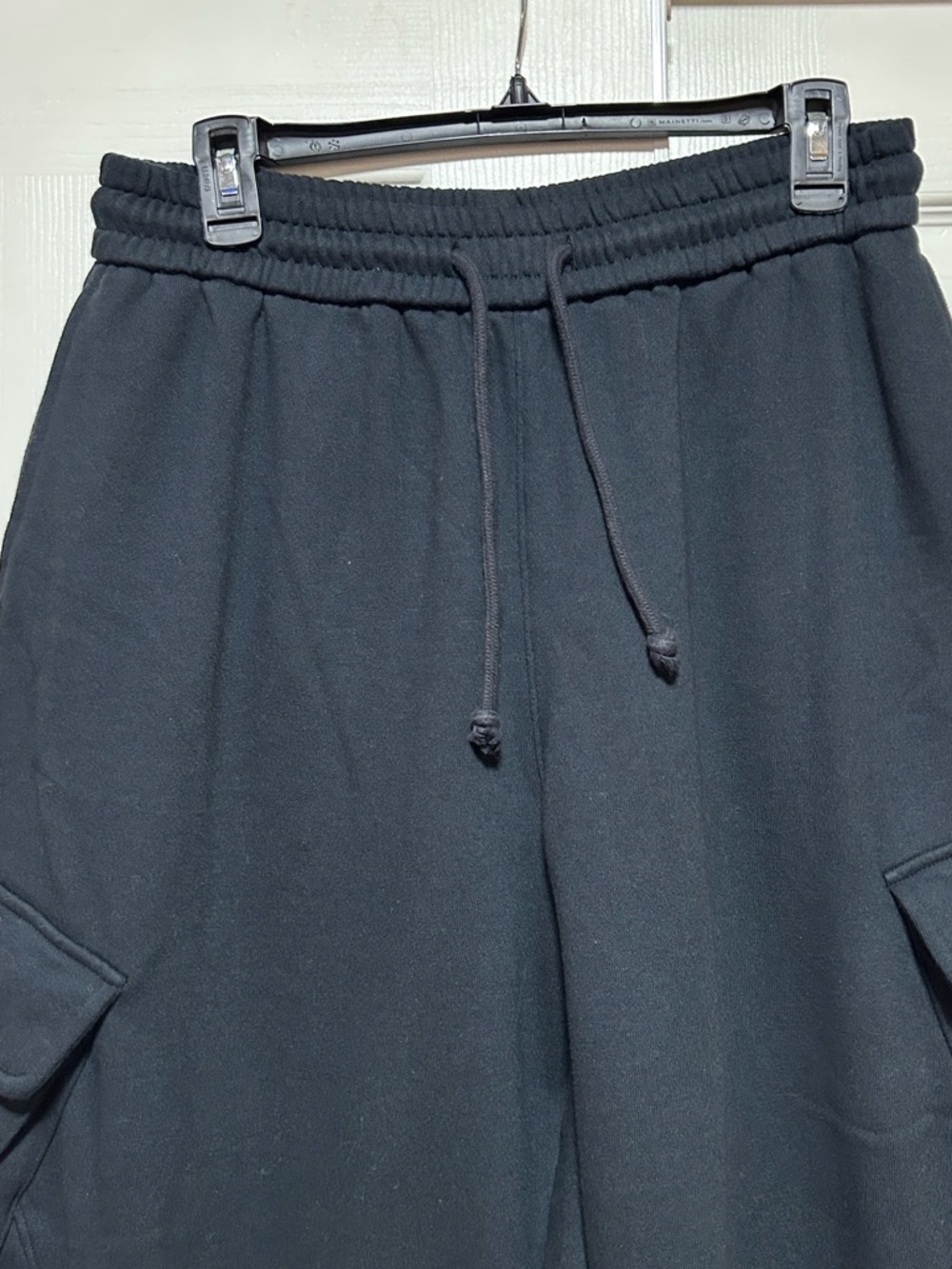 Urban Outfitters Out From Under Day To Day Black Cargo Sweatpant - Size Medium - Picture 3 of 12